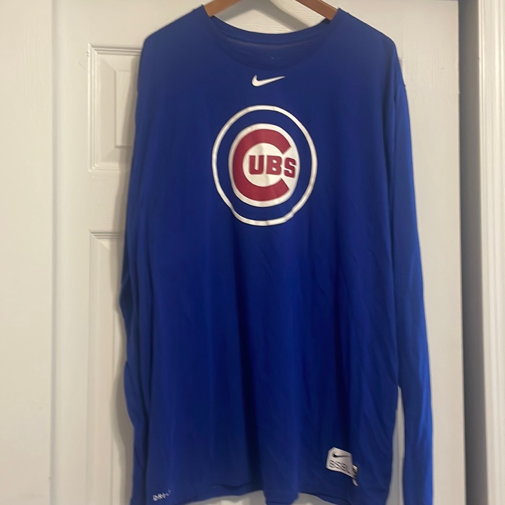 Long Sleeve Cubs baseball Nike Dri-fit xxl.
